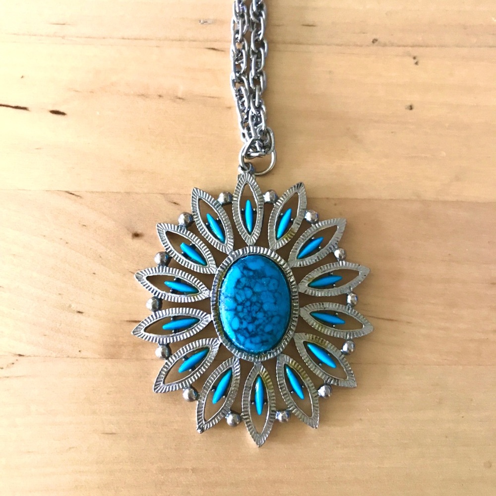 Women’s silver turquoise stone boho 
statement pendant necklace